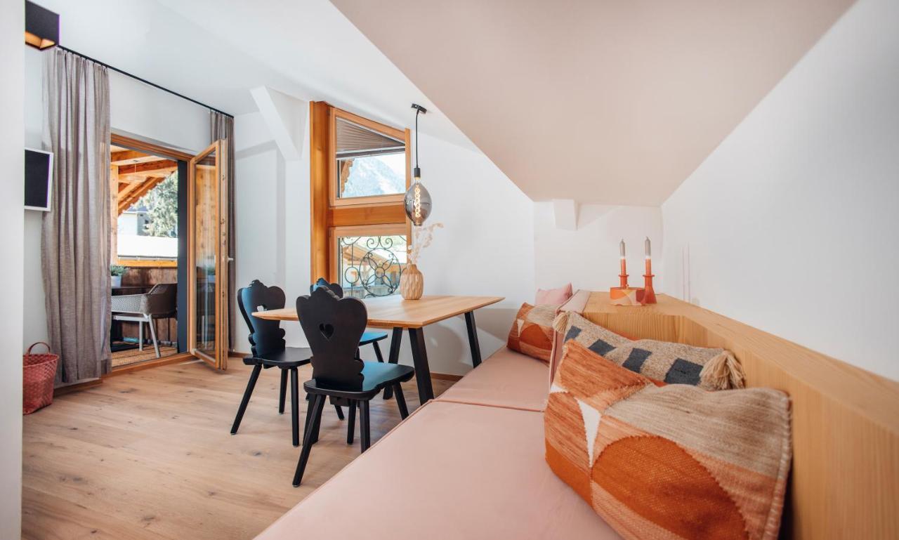 Hotel Gasthof Hirschentenne Stams Buitenkant foto