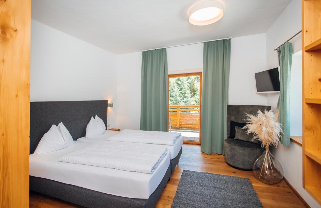 Hotel Gasthof Hirschentenne Stams Buitenkant foto